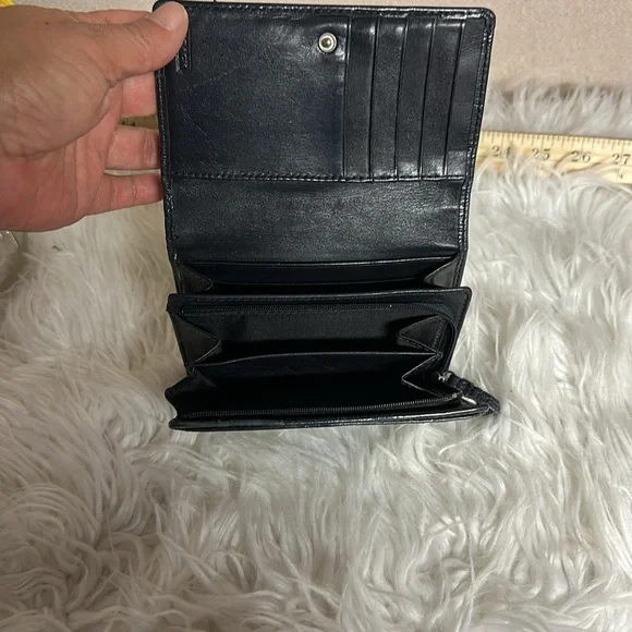 Coach Fold Wallet a little wear in fabric - Picture 5 of 8